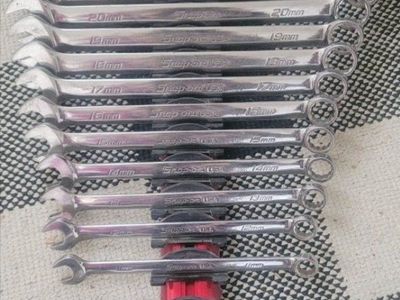 Snap-on combination wrench set
