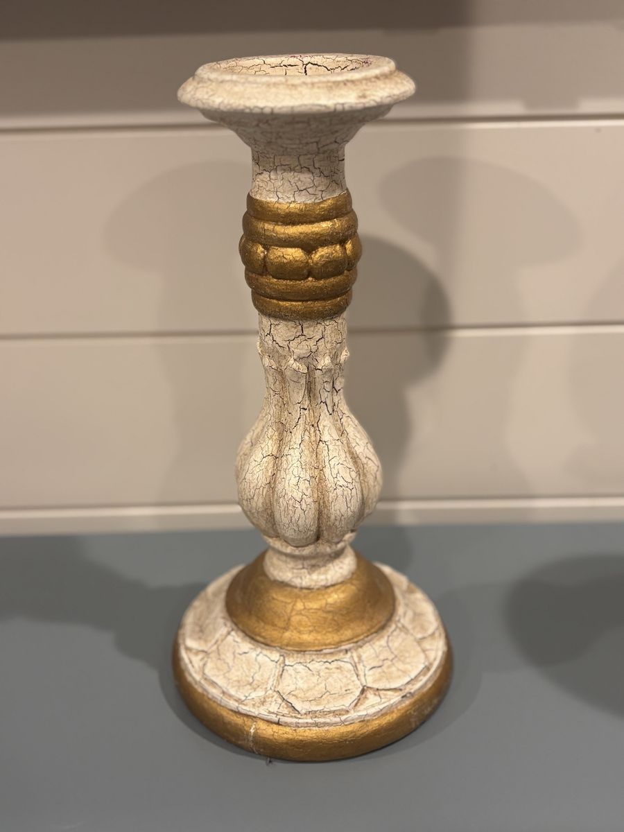 Gold/Cream Wood Candlestick 12”. Located in Murray cash/Venmo. Fcfs or hold with Venmo
