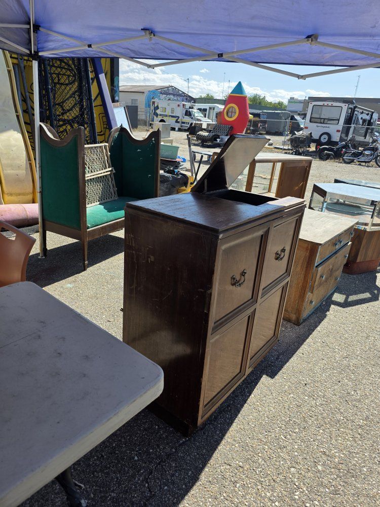 yard sale