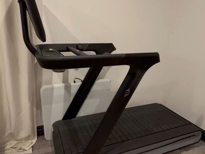 Peloton Thread TR-01 Theadmill