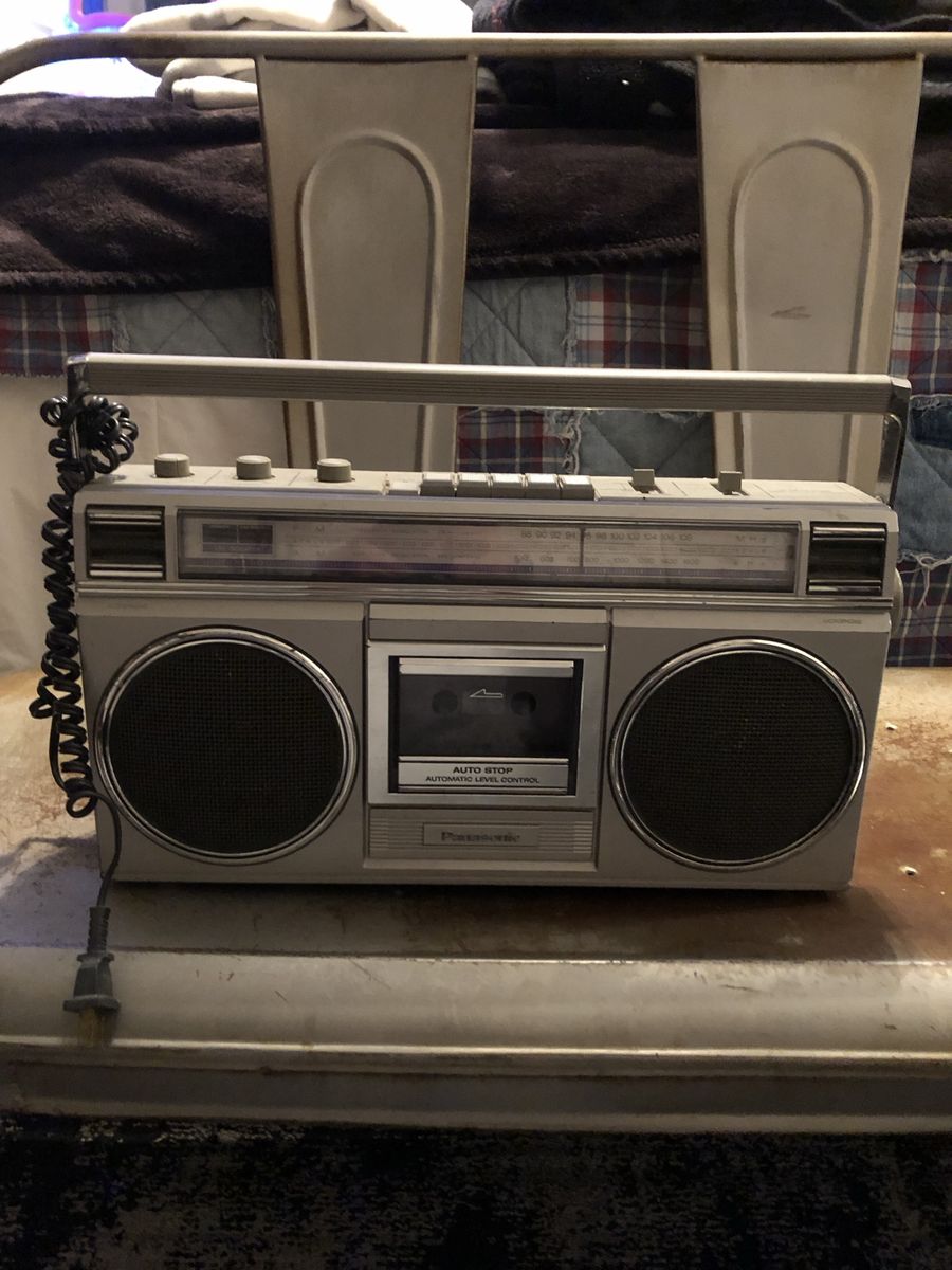 Vintage Panasonic AM/FM Cassette Boombox Radio