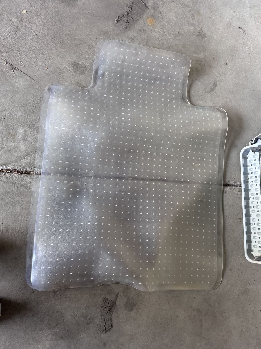 clear office chair mats (2)