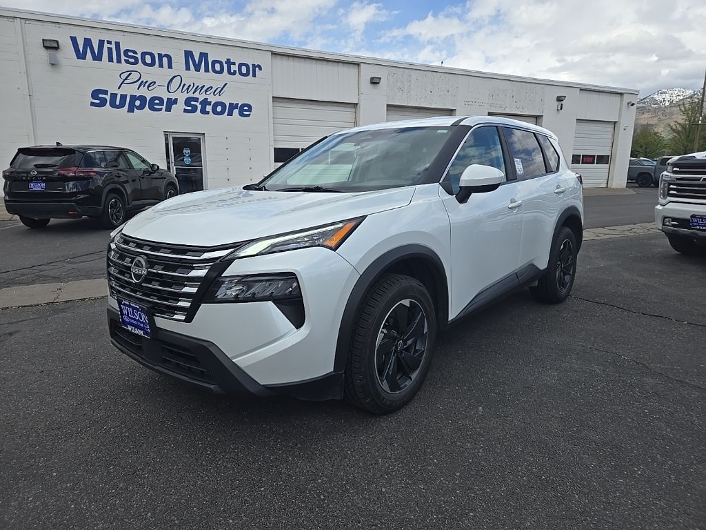 2025 Nissan Rogue SV