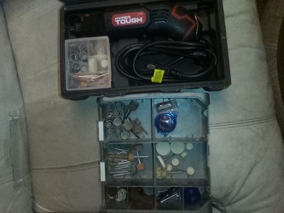 Dremel rotary kit w/ extra accessorie bit kit