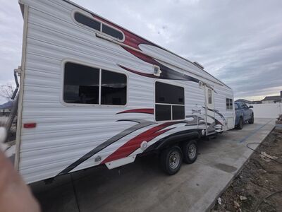 2008 Weekend Warrior superlite toyhauler