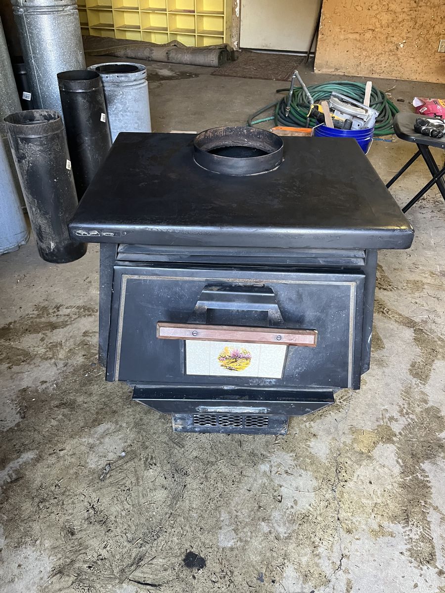 Safire Gem Wood Stove W/ Chimney