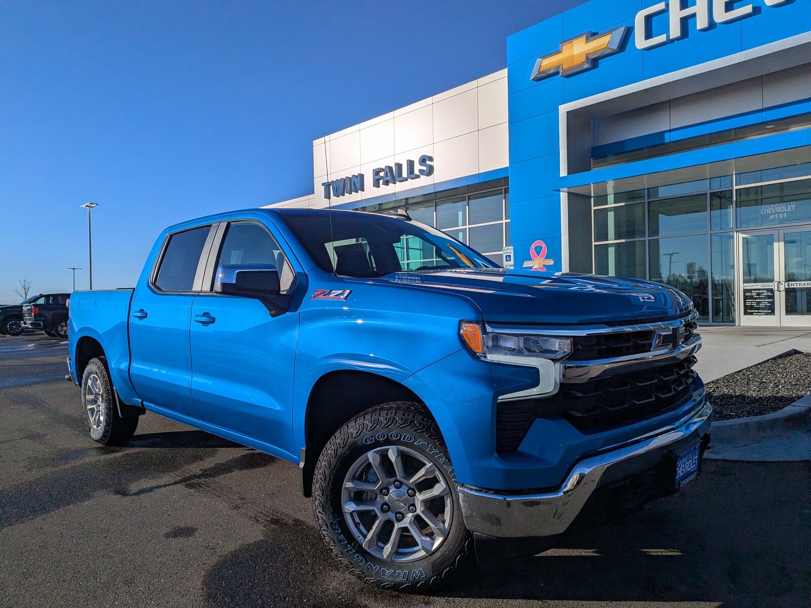 2025 Chevrolet Silverado 1500 LT