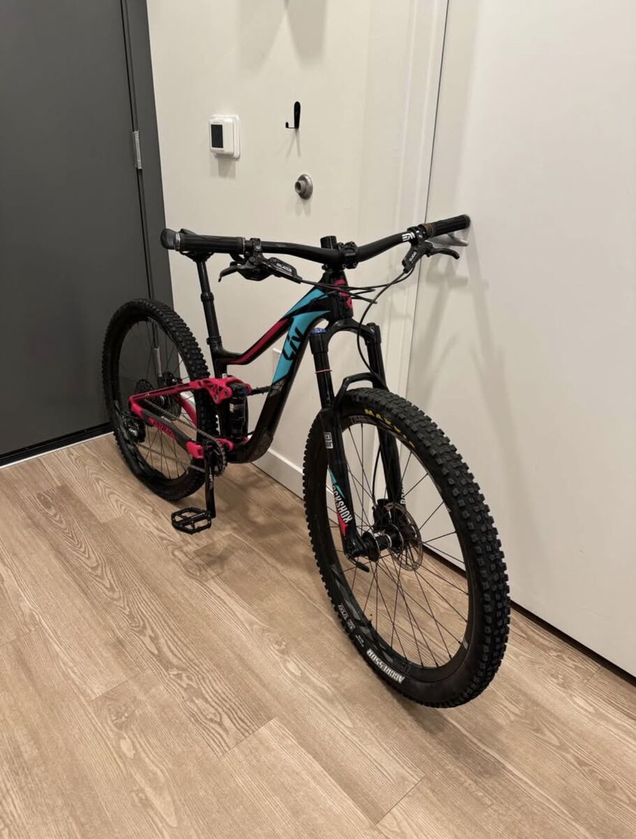 2017 Liv Pique Advanced 2 27.5 Mountain Bike