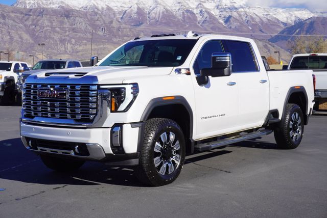 2025 GMC Sierra 3500HD Denali