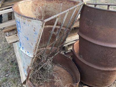 Horse feeders