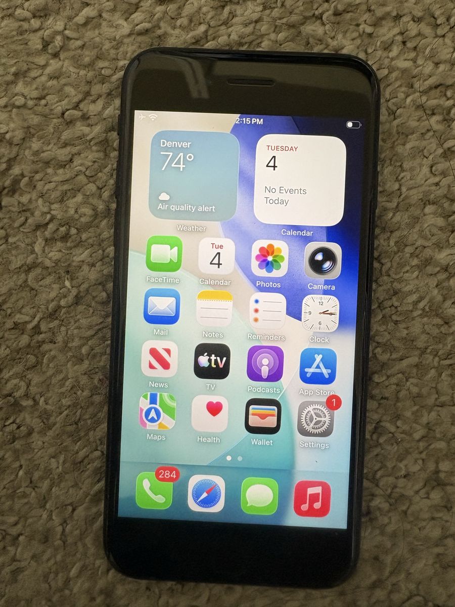 iPhone SE unlocked 2020