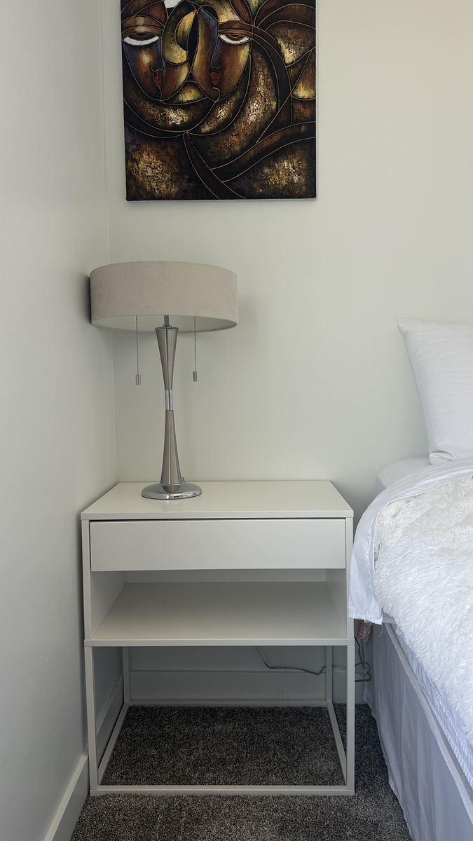 Set of night stands with lamps