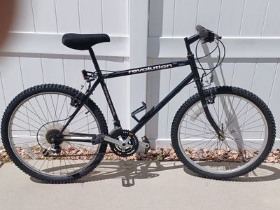 Men's 18 speed bike