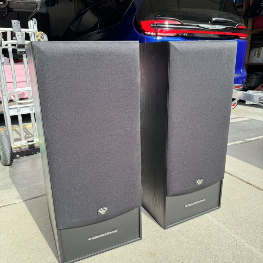 Cerwin-Vega! VE-12 Speaker Pair