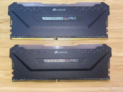 Corsair Vengeance RGB Pro 32GB (2x16GB) DDR4 3200MHz RAM Kit