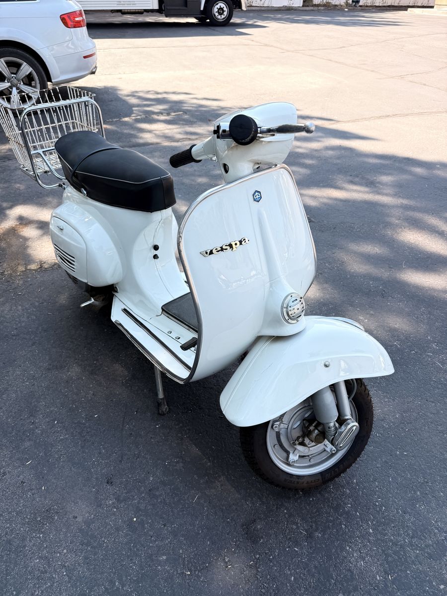 1973 Vespa 125 Primavera – Vintage Italian Scooter Collectors Item – Beautiful Condition
