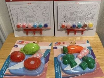 Food and paint sets for children 2+, 4+