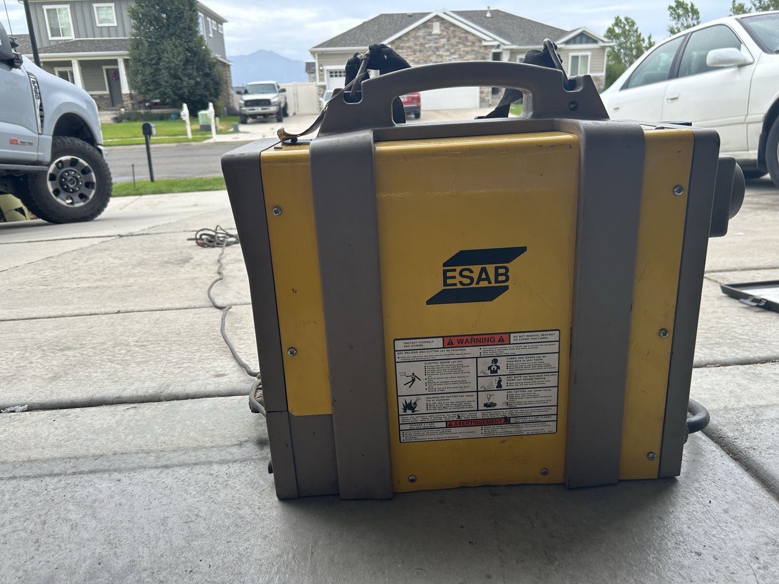 ESAB PCM-750i Plasma Cutter Welder Machine Industrial Equipment