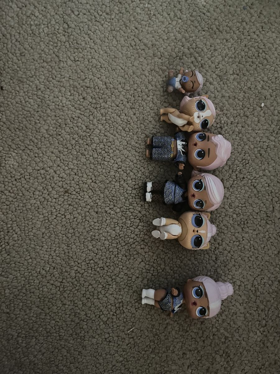 LOL SURPRISE DOWNTOWN BB UPTOWN GIRL FAMILIES LOCKERS KEYS DOLLS
