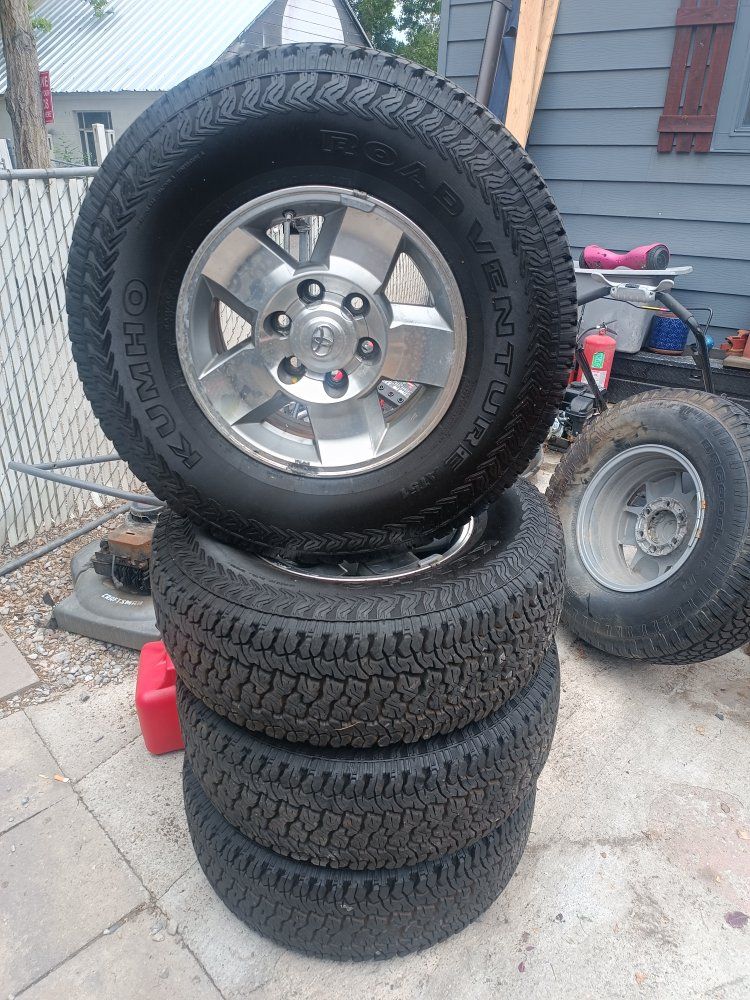 Kumho Road Venture AT51 Tires on Toyota Wheels - Set of 4 All-Terrain