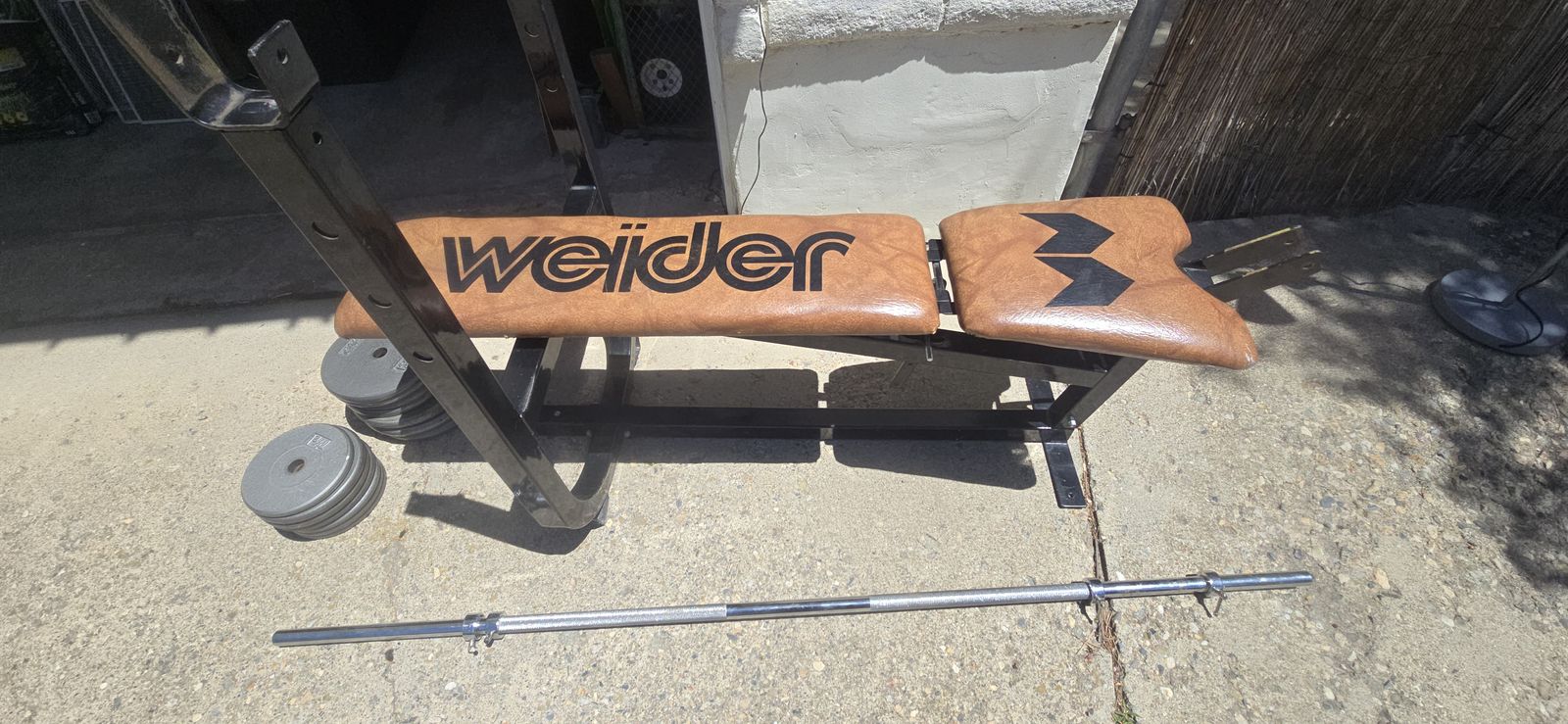 Work out bench and bar with weights
