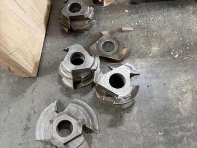Free shaper knives