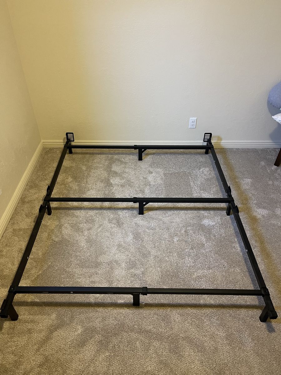 Adjustable Bed Frame (Queen)