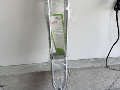 Like New Crutches – Adjustable 5’10”–6’6”
