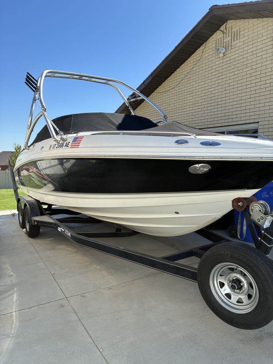 2005 Chaparral 230ssi