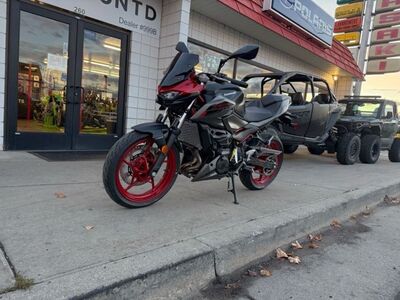2024 Kawasaki Z500 SE ABS