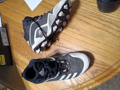 Adidas Cleats Size 6