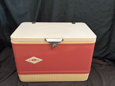 Vintage 1962 Coleman Cooler / Ice Chest – Original Mid-Century $250 cash/venmo in Provo