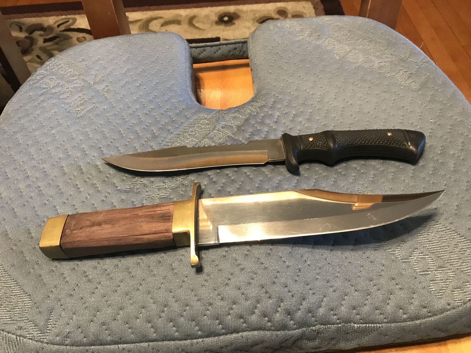 CVA Bowie knife and Muela knife