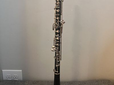 Linton Oboe with Hard Case and Technique Book