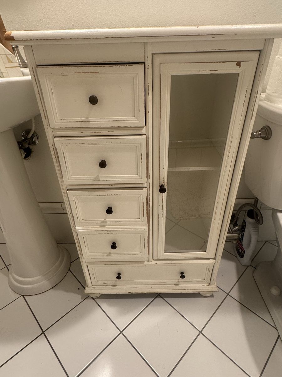 White Cabinet