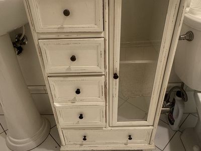 White Cabinet