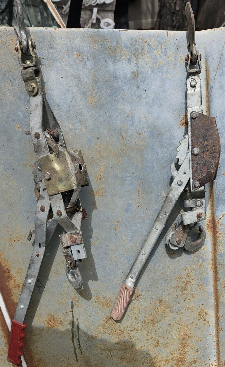 WINCHES 2 TOTAL 30.00.
