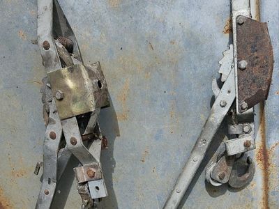 WINCHES 2 TOTAL 30.00.