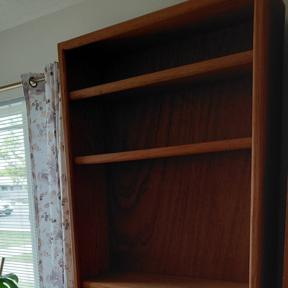 tall sturdy bookshelf 83 1/2"Hx 35"W
