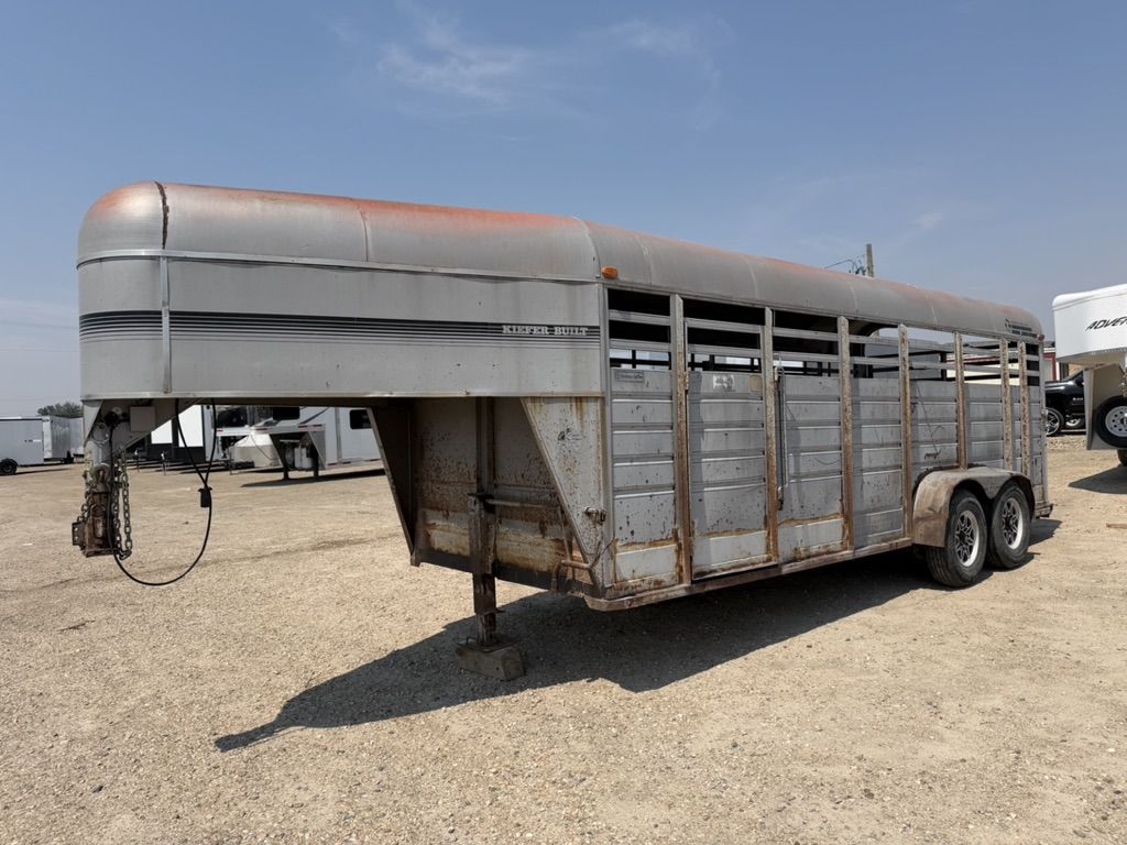 USED 1992 Kiefer Built 20' Gooseneck Stock Trailer