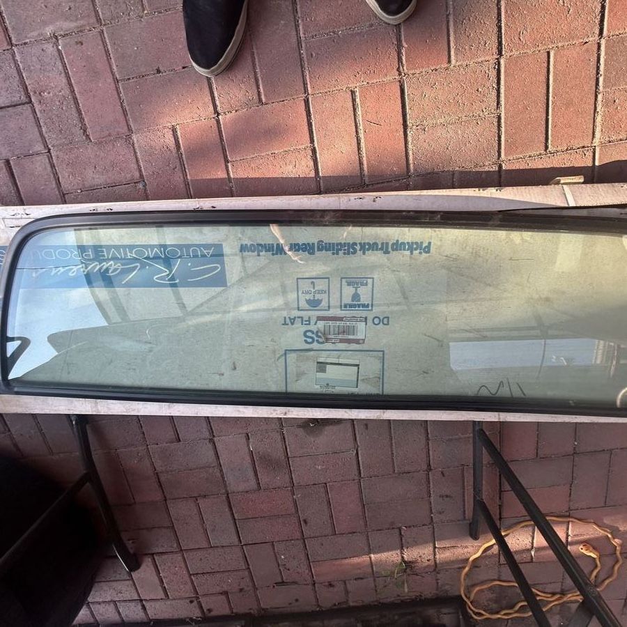 1987-1996 Mitsubishi Mighty Max Dodge Ram 50 Rear Glass Back Window OEM