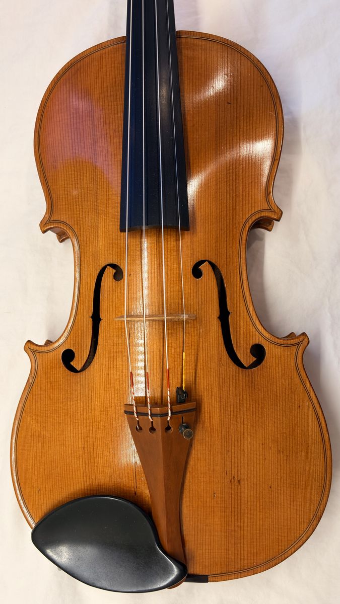 A Fine French Violin By F. Breton Brevete c. 1900 labeled de S.A.R.Me 4/4