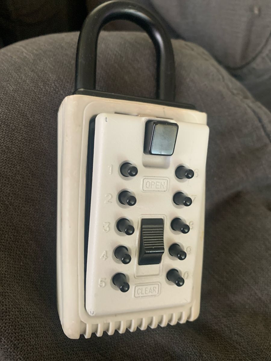 Push-Button Key Lock Box (Realtor / Airbnb / Spare Key)