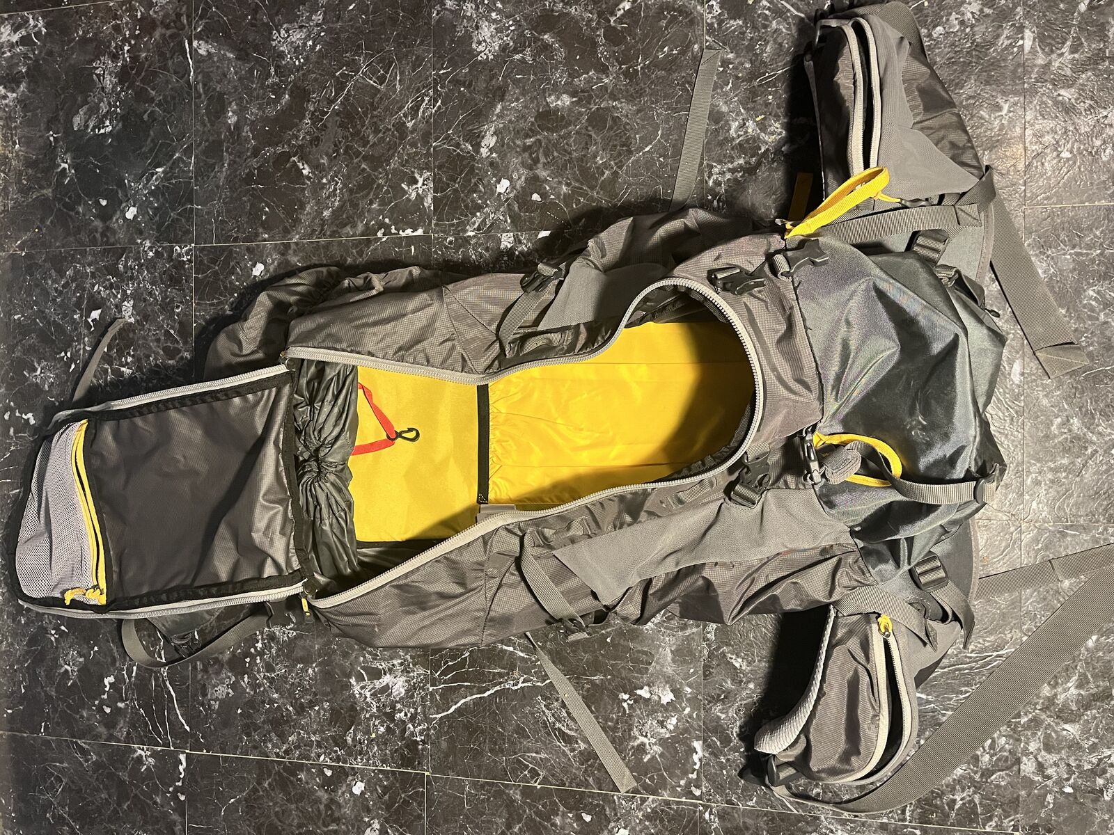 Mountain smith apex 60 l