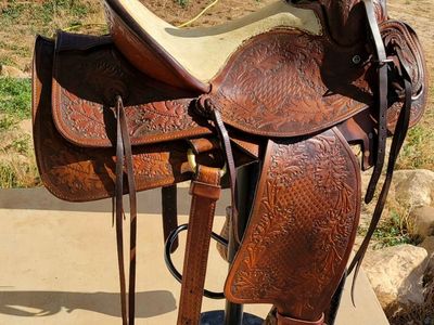 15" Rahide Wade Saddle