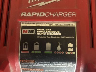 Milwaukee M18 dual Bay rapid charger