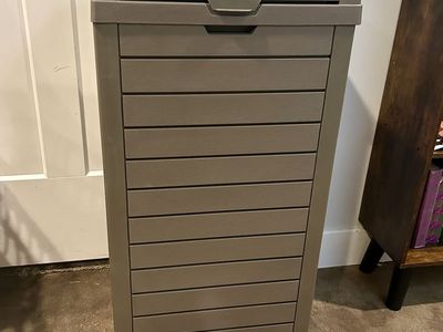 New Outdoor Deck Trash Can with Lid Taupe