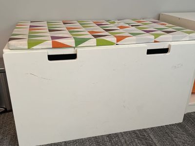 IKEA Smastad White Storage Bench with Colorful Geometric Cushion - Kids' Room or Entryway Organizer