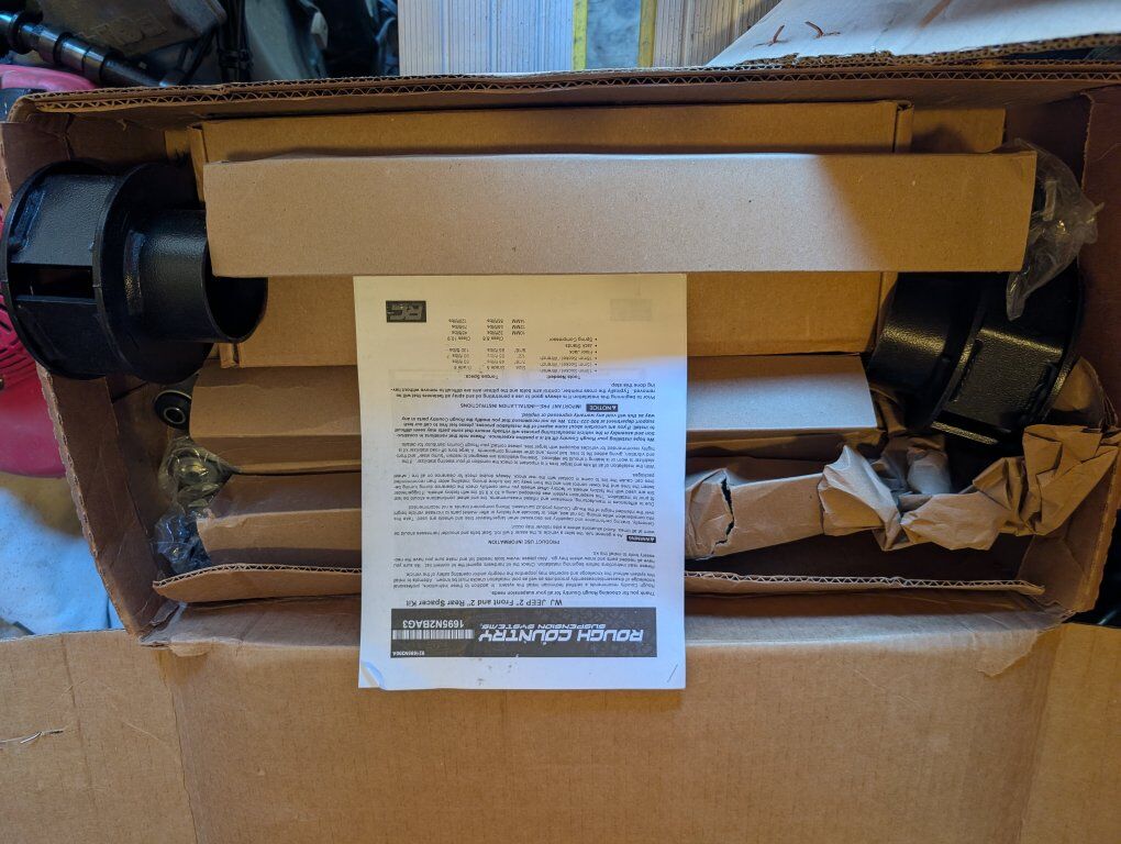 Rough Country 2" Lift Kit for 1999-2004 Jeep Grand