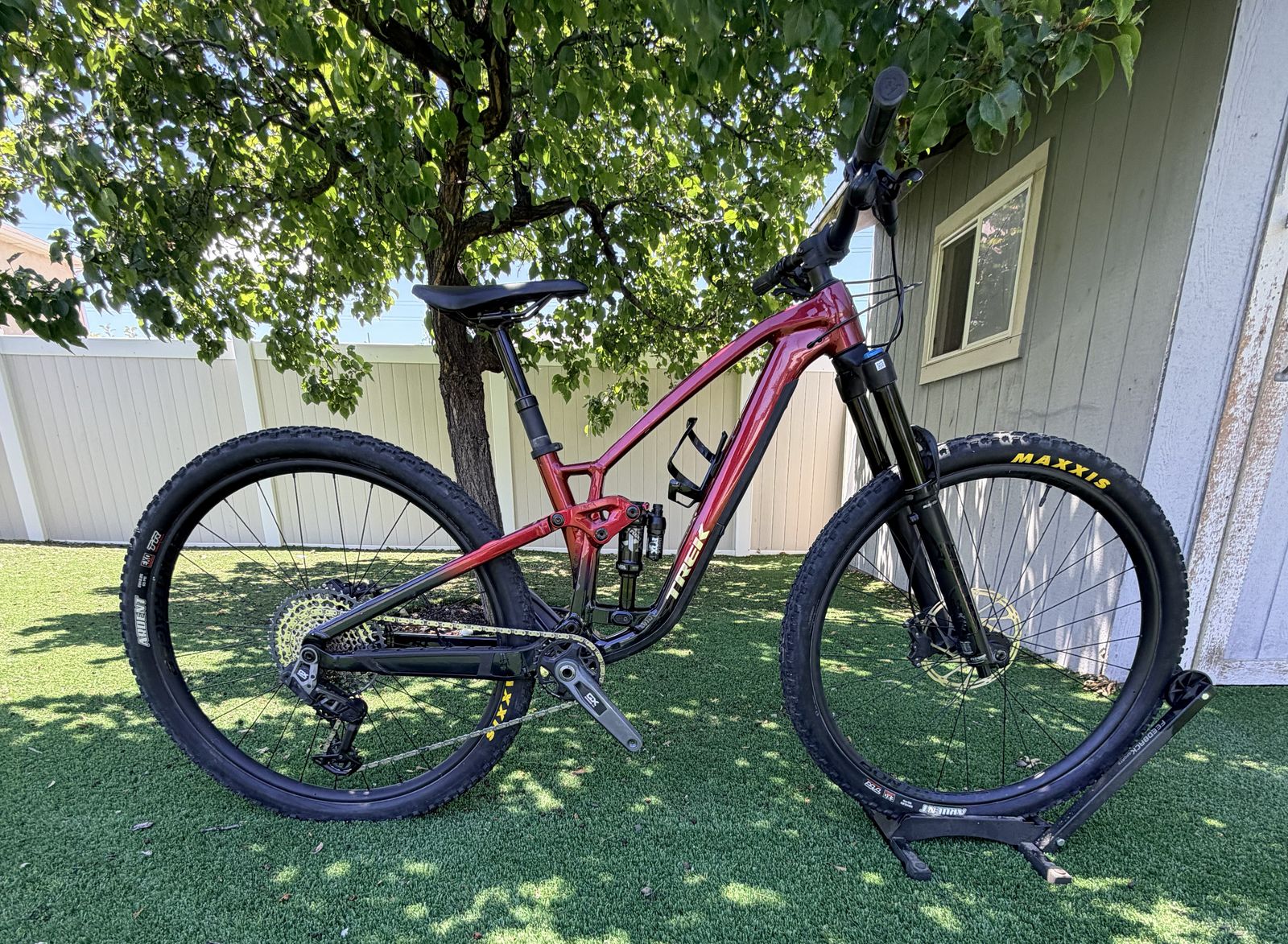 2024 Trek Fuel Ex GX AXS T-Type - Small - Excellent Condition